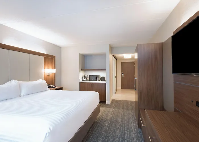 Holiday Inn Express Boston-Waltham By Ihg